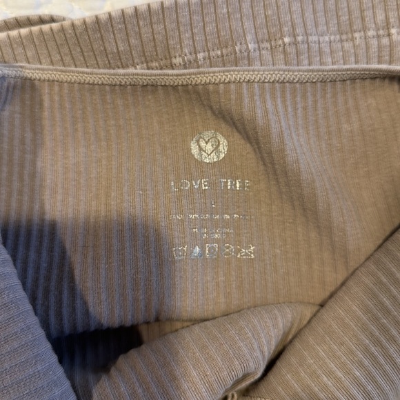 Love Tree Large Tank Top - Picture 3 of 3